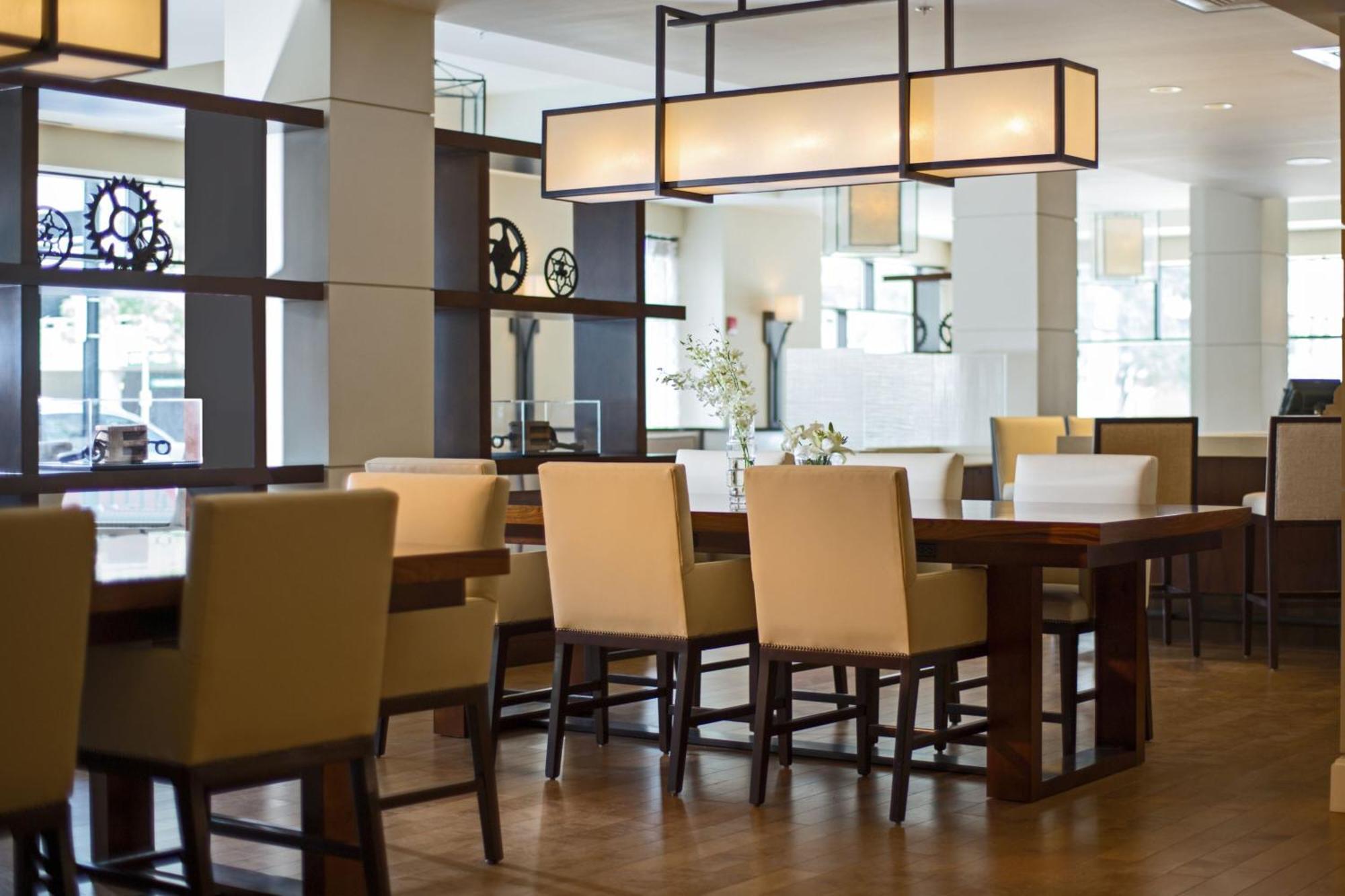 Готель Peoria Marriott Pere Marquette Екстер'єр фото