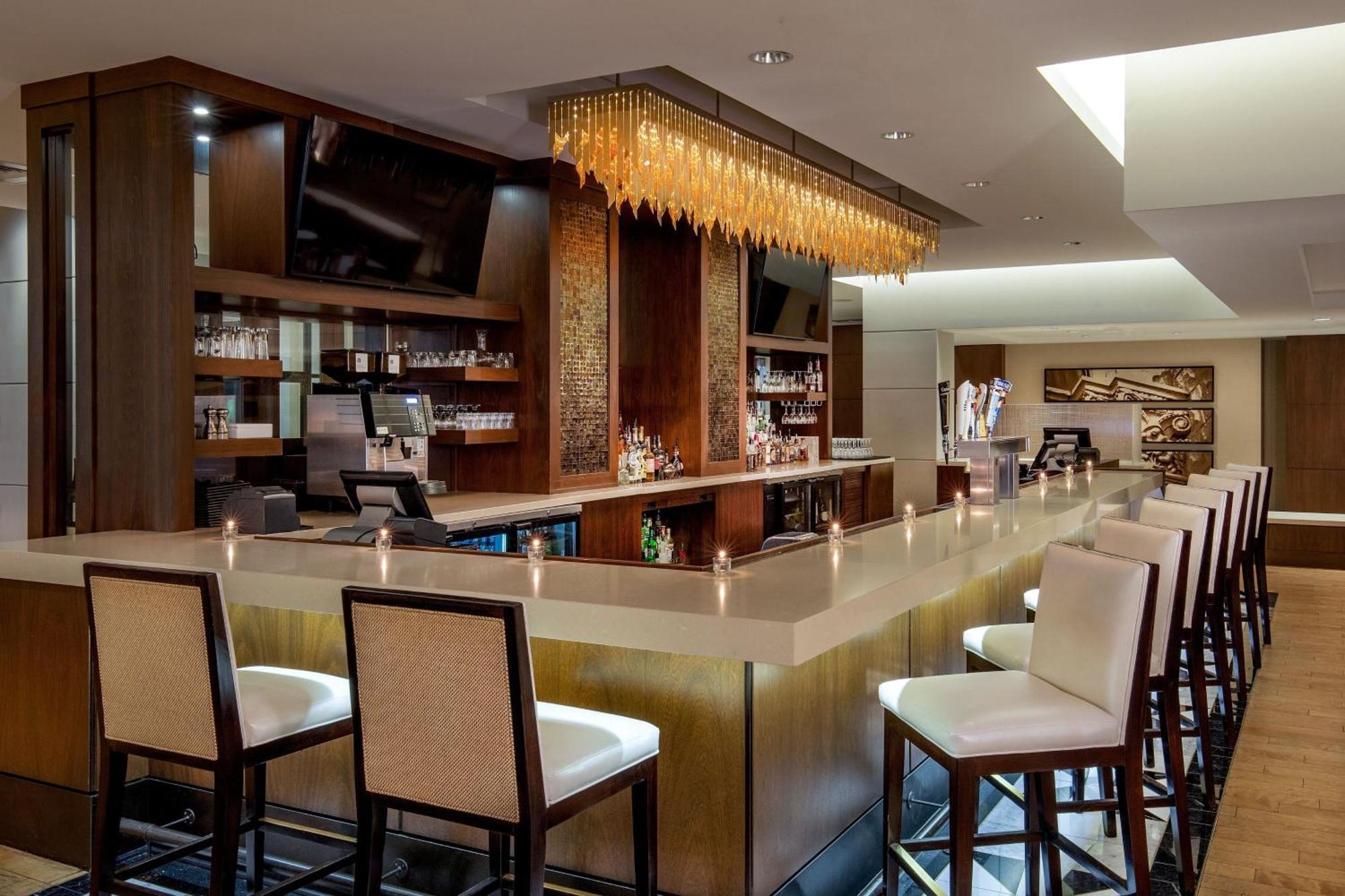 Готель Peoria Marriott Pere Marquette Екстер'єр фото