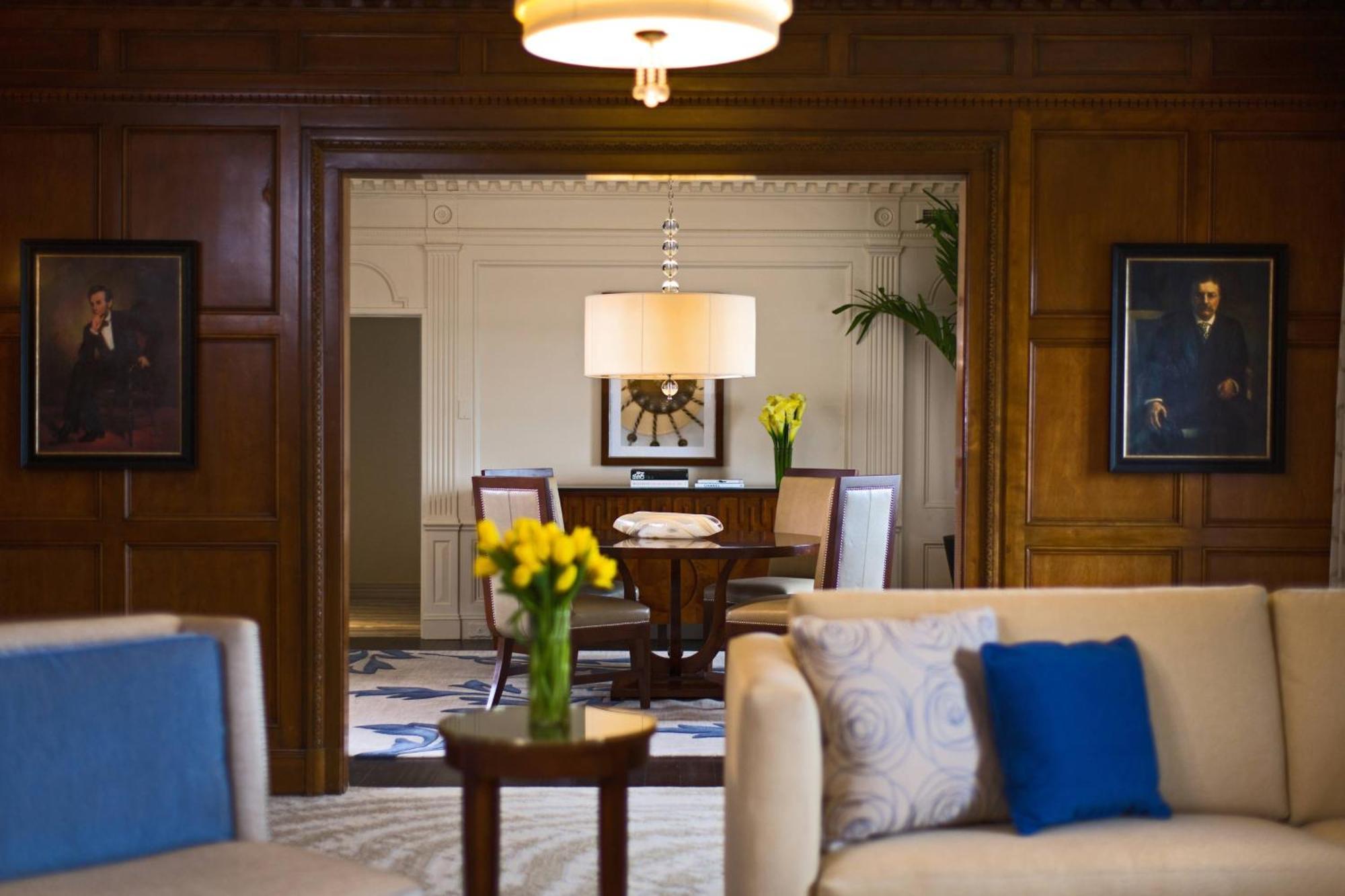Готель Peoria Marriott Pere Marquette Екстер'єр фото